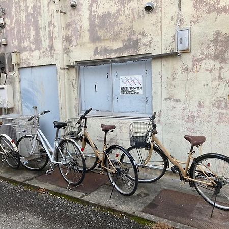 Guesthouse Lululu 無料朝食&夕食ｶﾚｰ 街まで電車8分 ﾛｰｿﾝ隣 Kōchi Eksteriør bilde