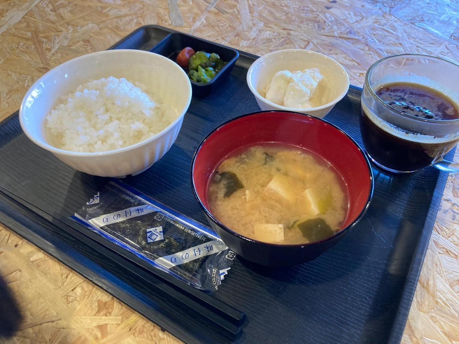 Guesthouse Lululu 無料朝食&夕食ｶﾚｰ 街まで電車8分 ﾛｰｿﾝ隣 Kōchi Eksteriør bilde